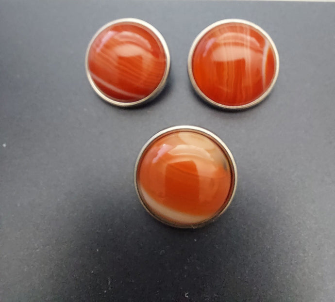 Stone Look Button - Tan