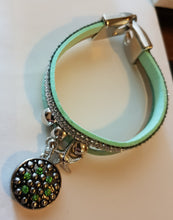 Load image into Gallery viewer, Leather bracelet with charms - Blue/Green
